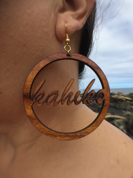 Hula Kahiko Koa Earrings - Hawaii Bookmark