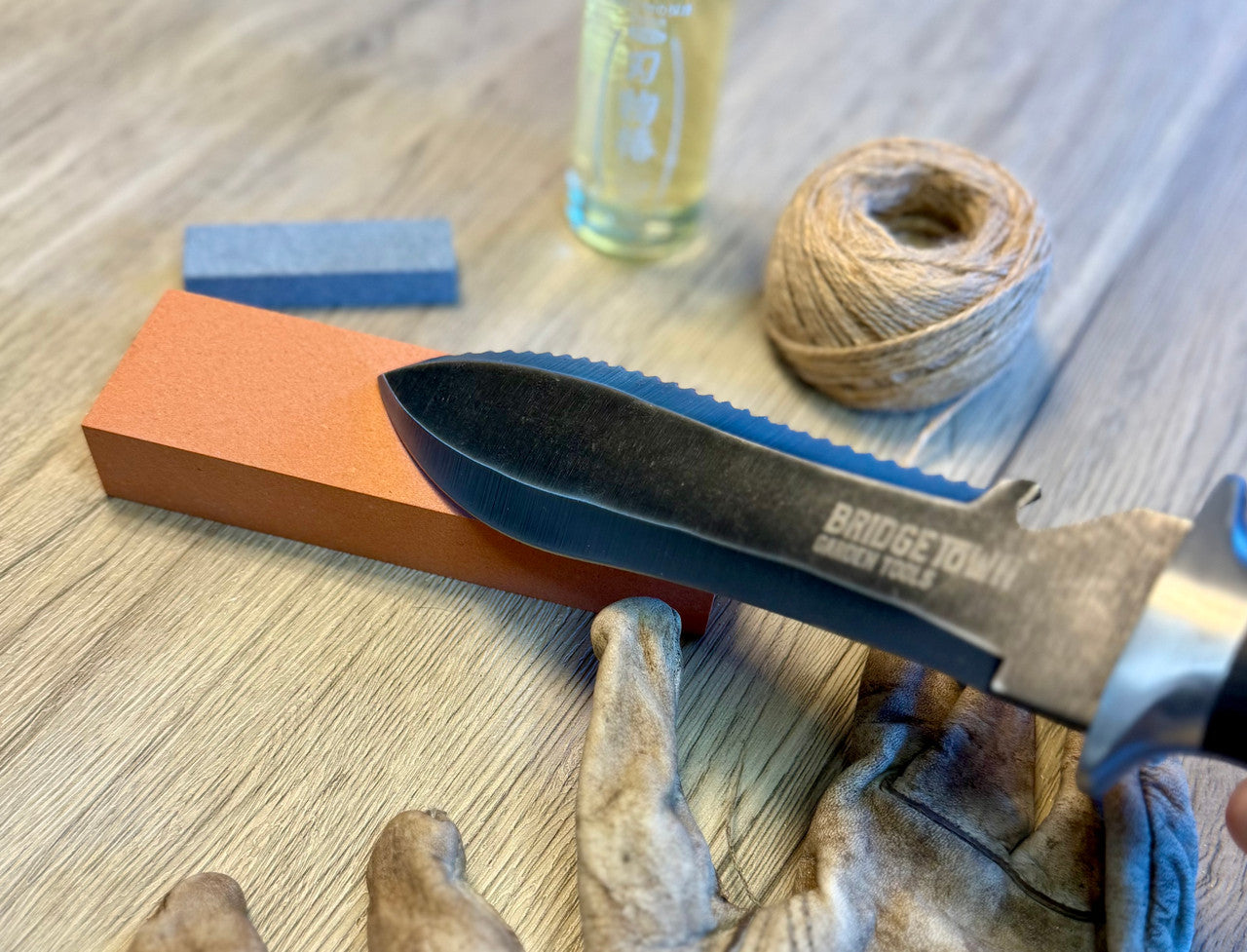 Gardening Tool Sharpener & Maintenance Kit