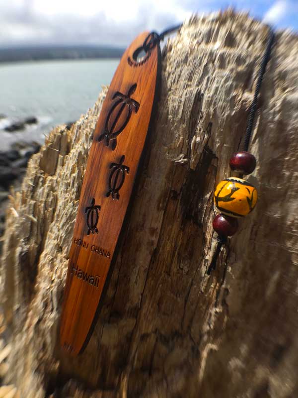 Honu 'Ohana Koa Bookmark - Hawaii Bookmark