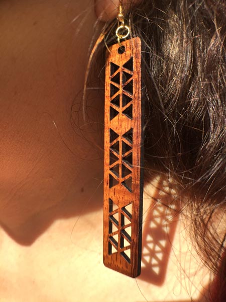 Kapena Koa Wood Earrings - Hawaii Bookmark