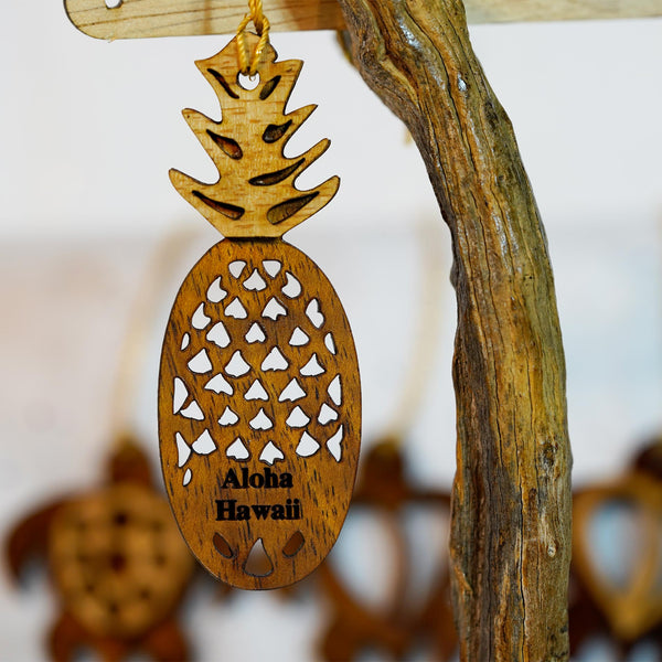 Aloha Hawaii Pineapple Ornament - Hawaii Bookmark